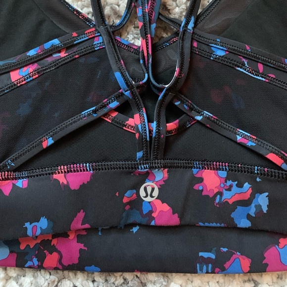 Lululemon Sports Bra - Picture 9 of 11